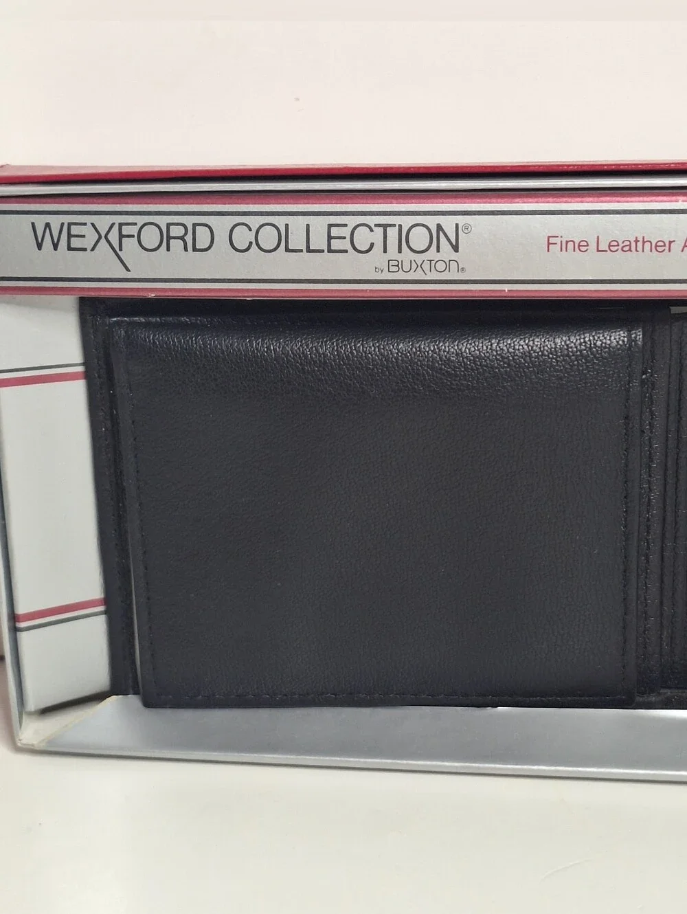 Buxton Genuine Leather Credit Card Billfold Wallet Black Milled Leather NEW